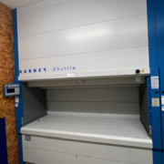 Kardex_Shuttle_XP500-2450x864_Pos.253_ Bild1