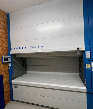 Kardex_Shuttle_XP500-2450x864_Pos.253_ Bild1