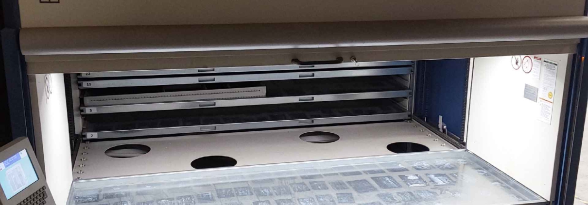 Hänel_LL_2400x825_Pos.280_Gerätebildöffn